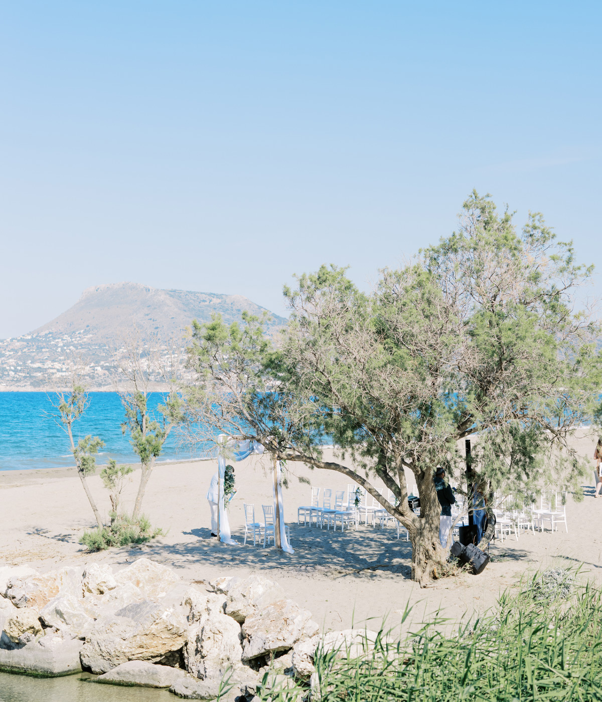 Plage et paysage méditerranéen pour un mariage en Crète