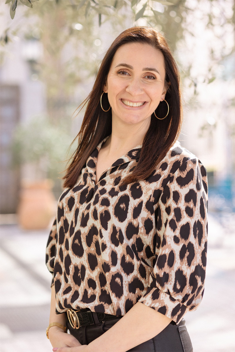 Portrait souriant de Sandra Callarec