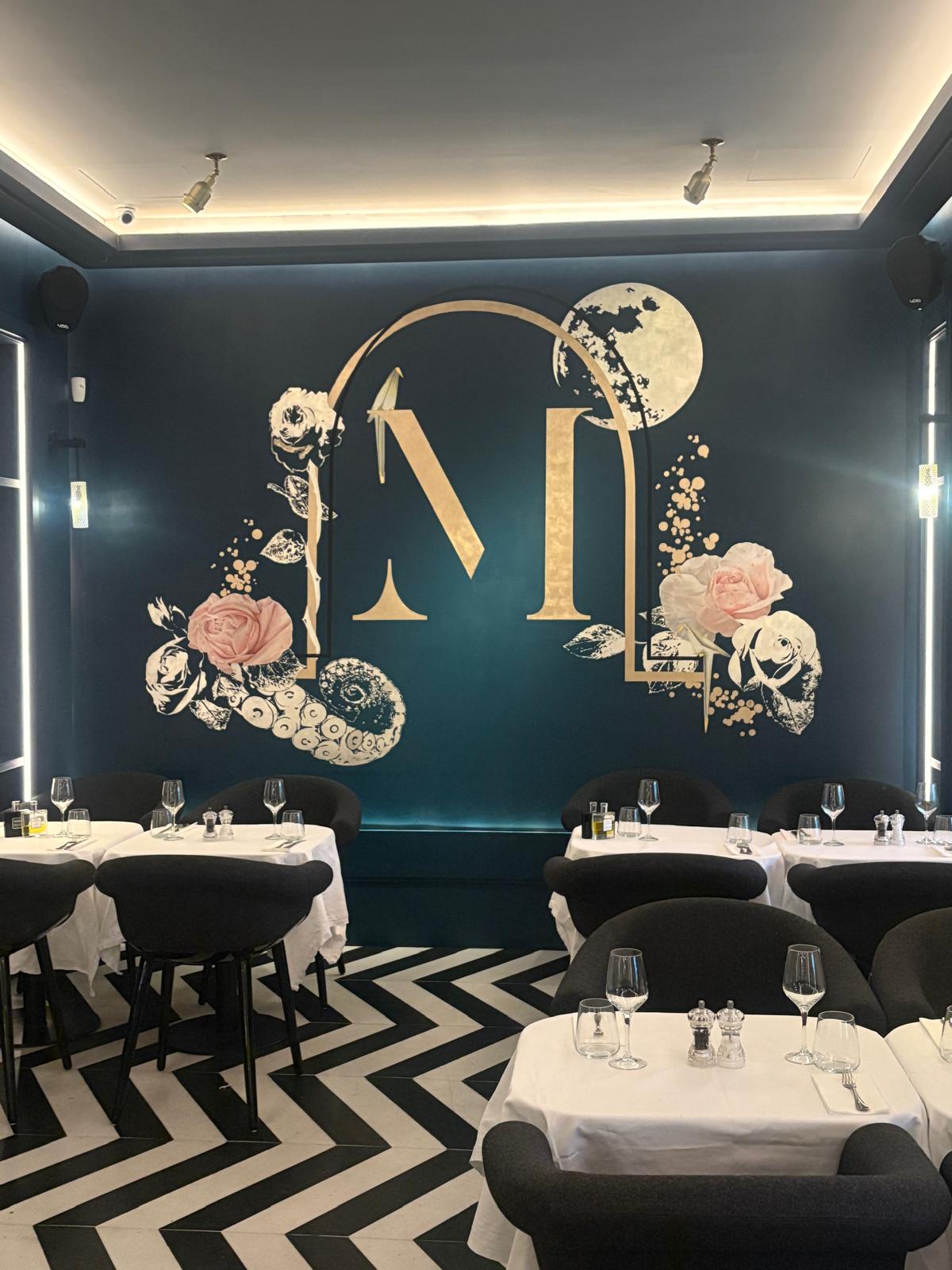 Salle du restaurant Masha Paris préparée pour la soirée d’équipe de la FFB
